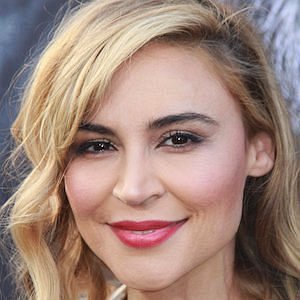 Samaire Armstrong net worth