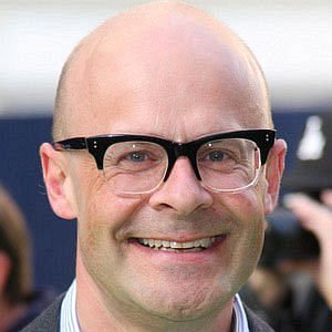harry hill worth age famous money name celebsmoney family comedian celebsages wealth comes being much source birth matthew hall