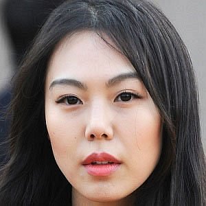 Kim Min-hee net worth