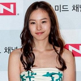 Jo Yoon Hee net worth